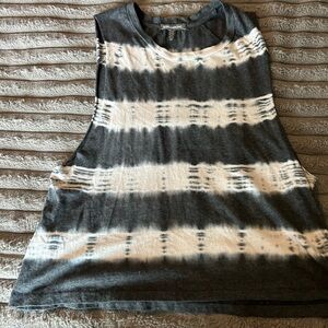 Billabong women’s tee